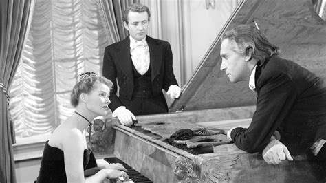 10 Ways Piano Enhances Movie Magic 10 Ways Piano Enhances Movie Magic